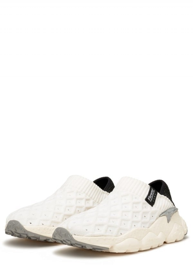 Adidasy Damskie Flower Mountain Camp Białe | AUH4892JK